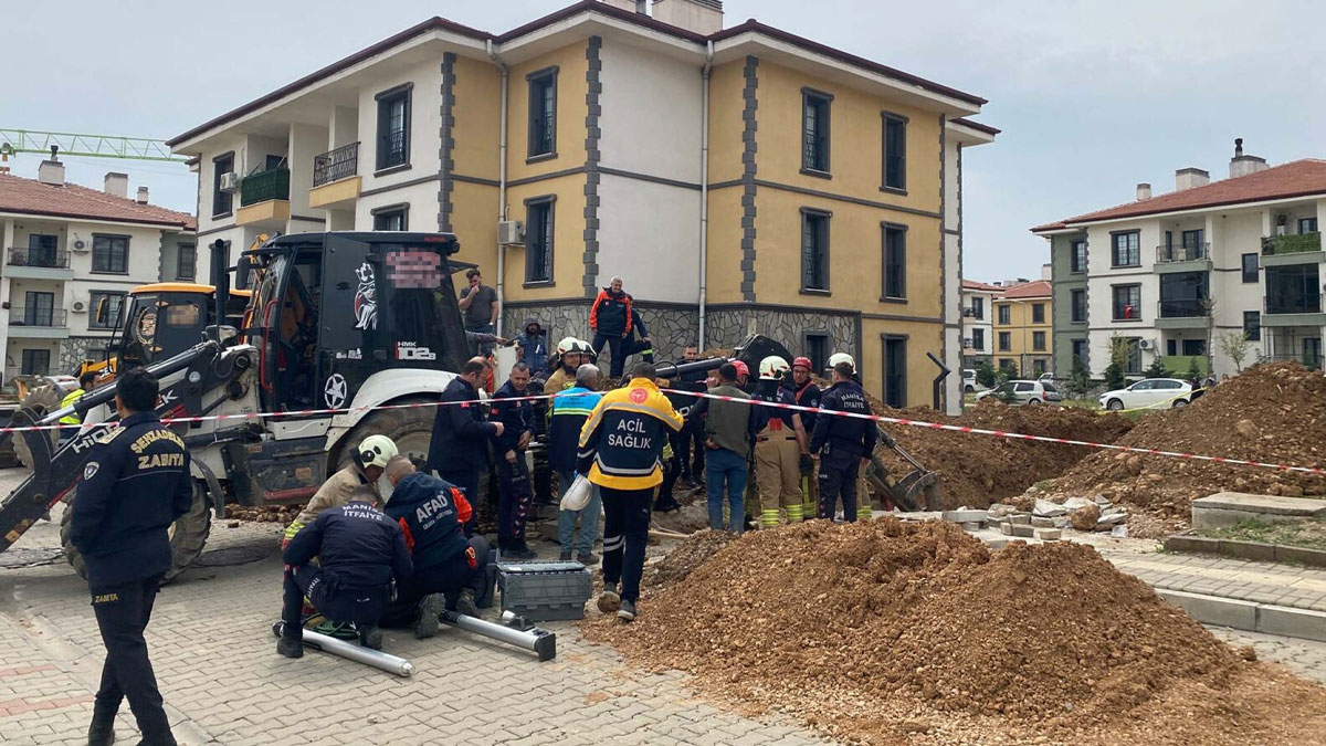 Manisa’da kanalizasyon çalışmasında göçük